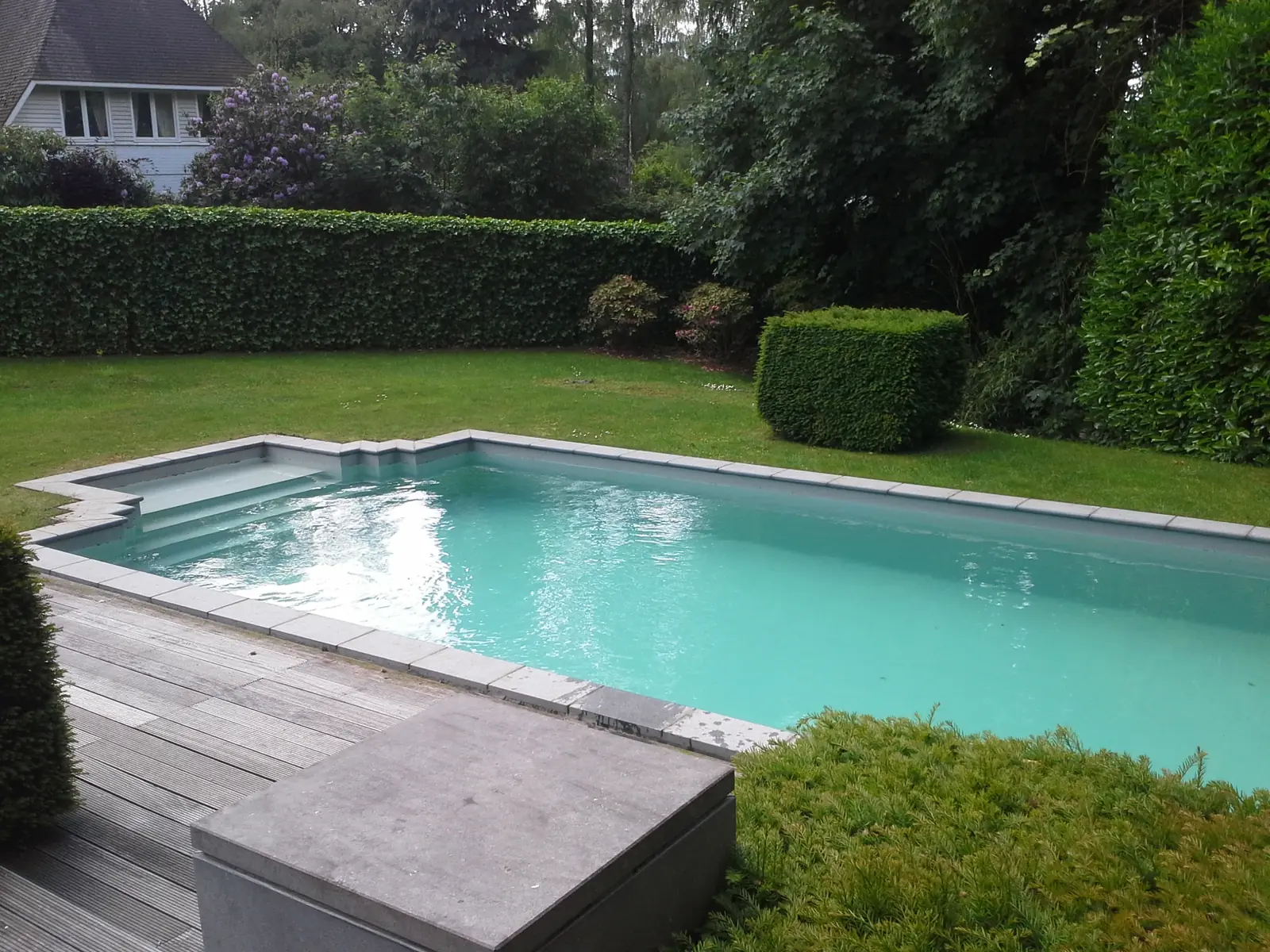 Zwembad met getrapte rand (foto 3 van 3)